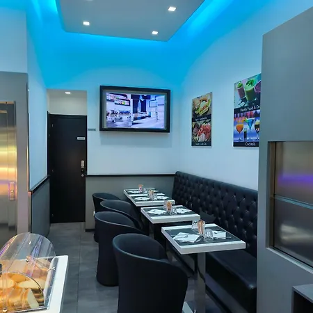 Trevi Contemporary Rom