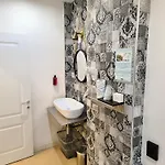 Trevi Contemporary Gasthuis 4*