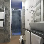 Gasthuis Trevi Contemporary 4*