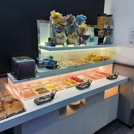 Trevi Contemporary Rome