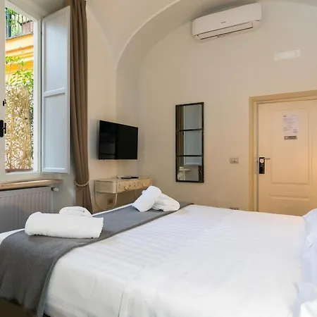 Trevi Contemporary